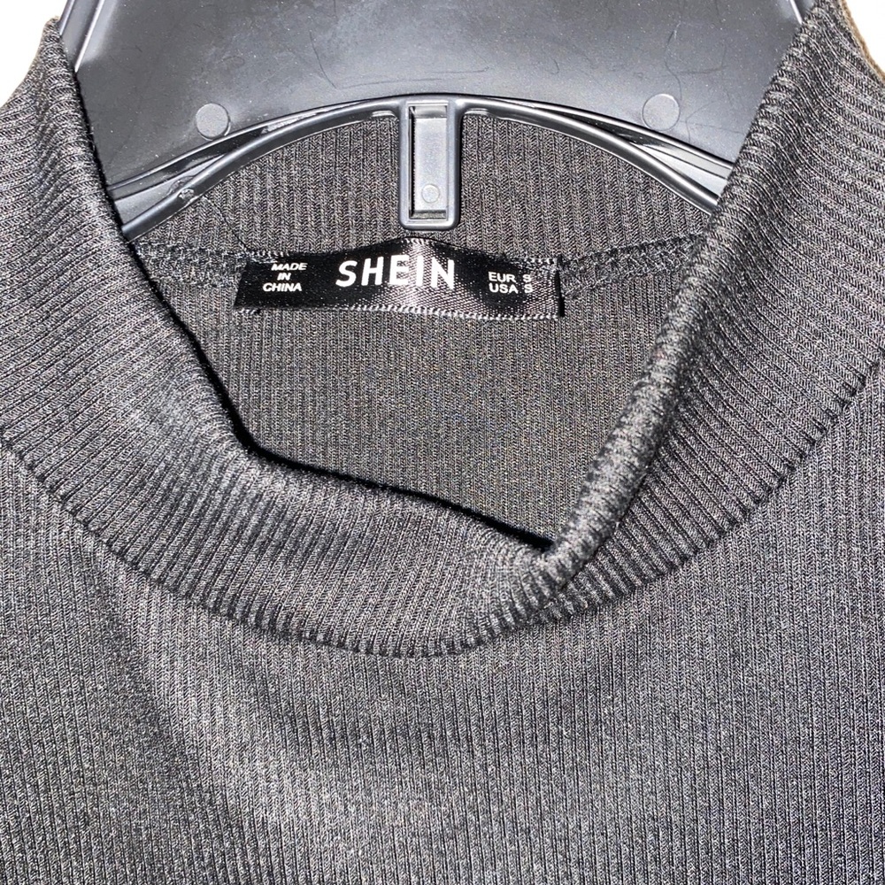 Top - Picture 2 of 2